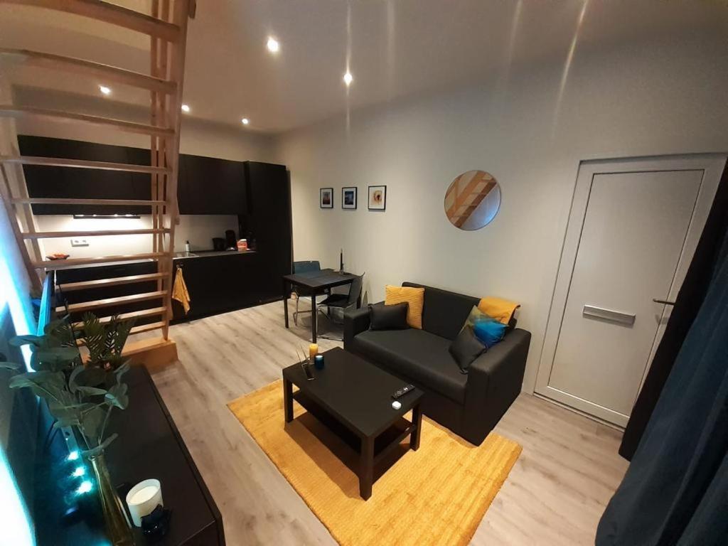 Appartement Deluxe ติลเบิร์ก ภายนอก รูปภาพ