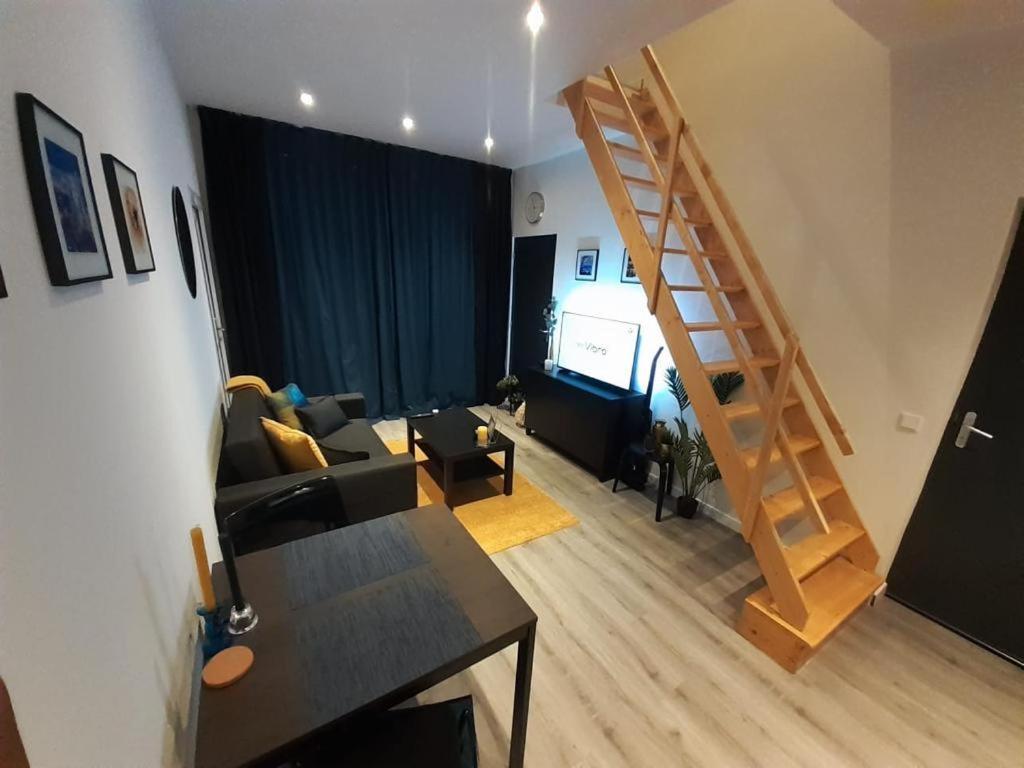 Appartement Deluxe ติลเบิร์ก ภายนอก รูปภาพ